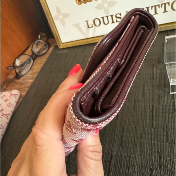 Lovely Louis Vuitton Burgundy Mini Lin Long Trifold Wallet - Picture 16 of 16